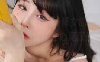 仔细看Jang Joo(장주)修女的原图，发现了小细节，难道这就是心灵深处的呼唤？